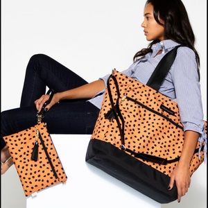 Logan + Lenora Weekender Tote & Clutch Like New